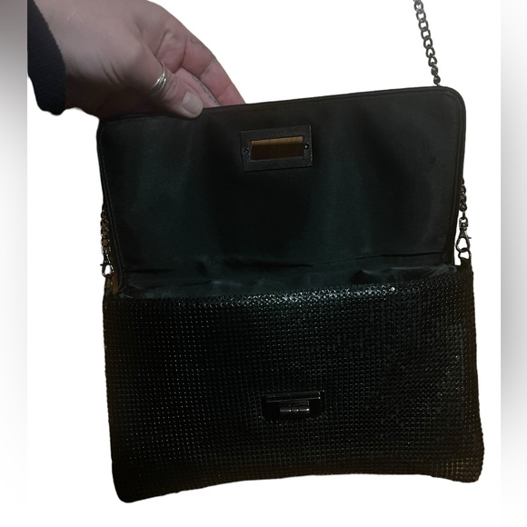 BCBGMaxAzria Black Aluminum Kisslock Crossbody/Clutch - Picture 5 of 12